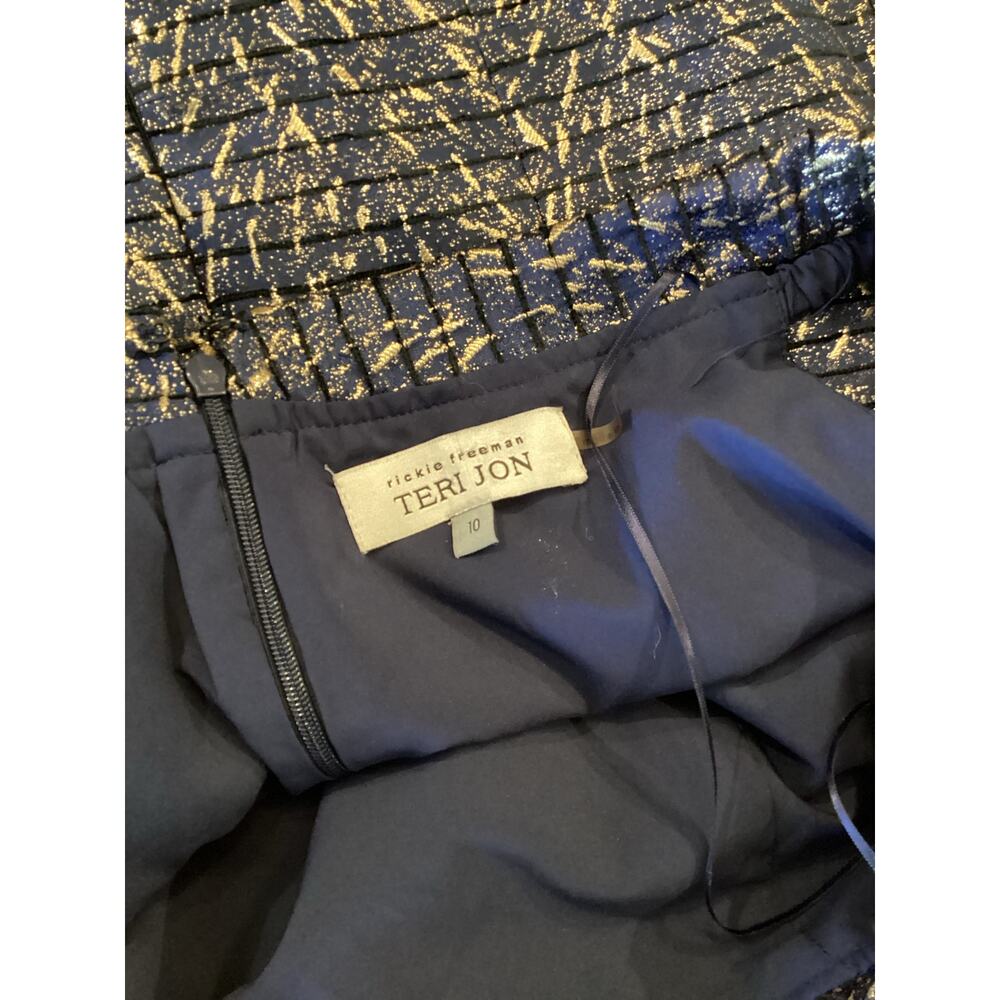 Teri Jon by Rickie Freeman Jaquard Stripe Off the Shoulder Sheath midi Dress 10 - Picture 3 of 9